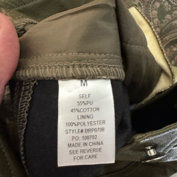 Colorblock Faux Leather Pants - Picture 5 of 5